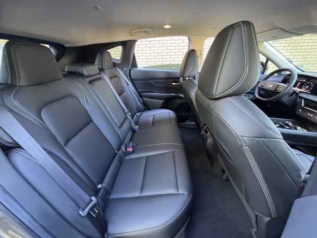 Used 2025 Nissan Murano SV AWD/4WD image 25