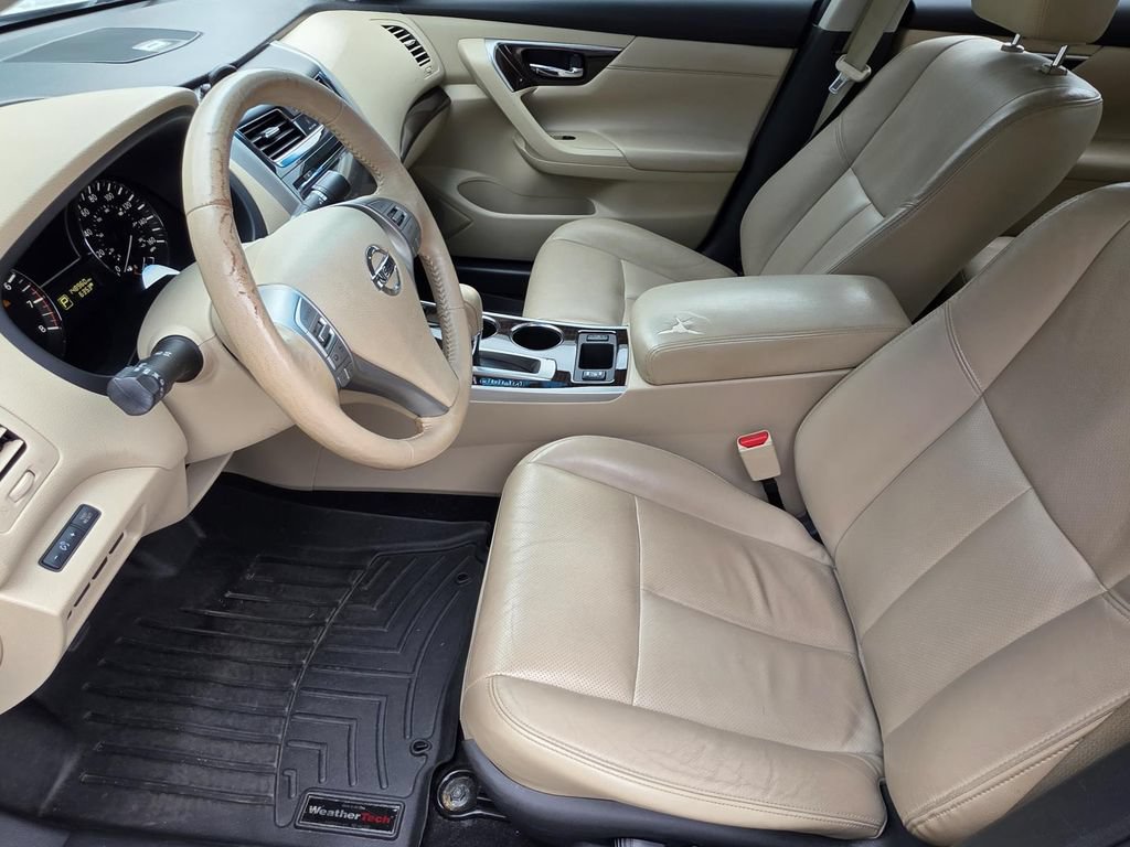 Used 2015 Nissan Altima 2.5 SL w/ Moonroof Package FWD image 7