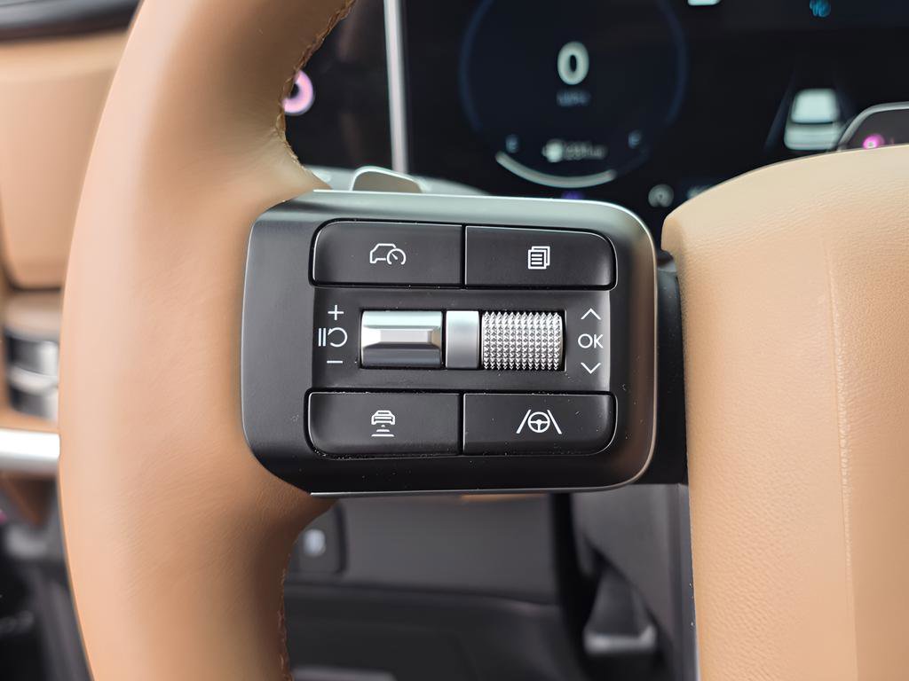 Used 2024 Hyundai Santa Fe Limited image 27