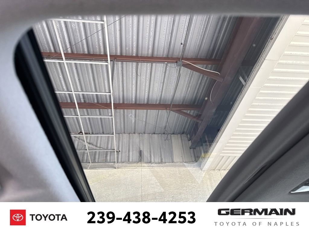 Used 2013 Toyota Prius Four w/ Deluxe Solar Roof Pkg FWD image 12