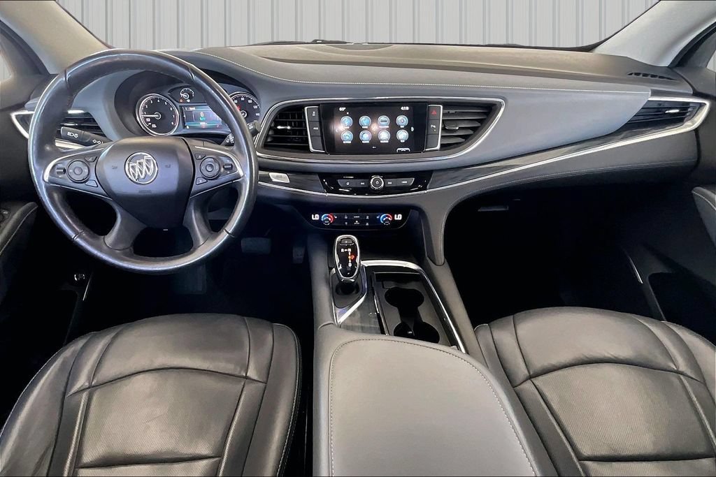 Used 2018 Buick Enclave Essence AWD/4WD image 6