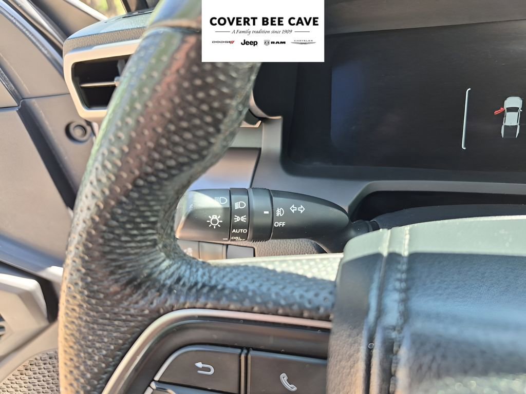 Used 2024 Toyota Tacoma TRD Sport image 34