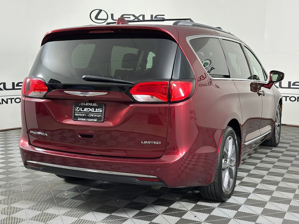 Used 2019 Chrysler Pacifica Limited w/ Tire & Wheel Group image 6
