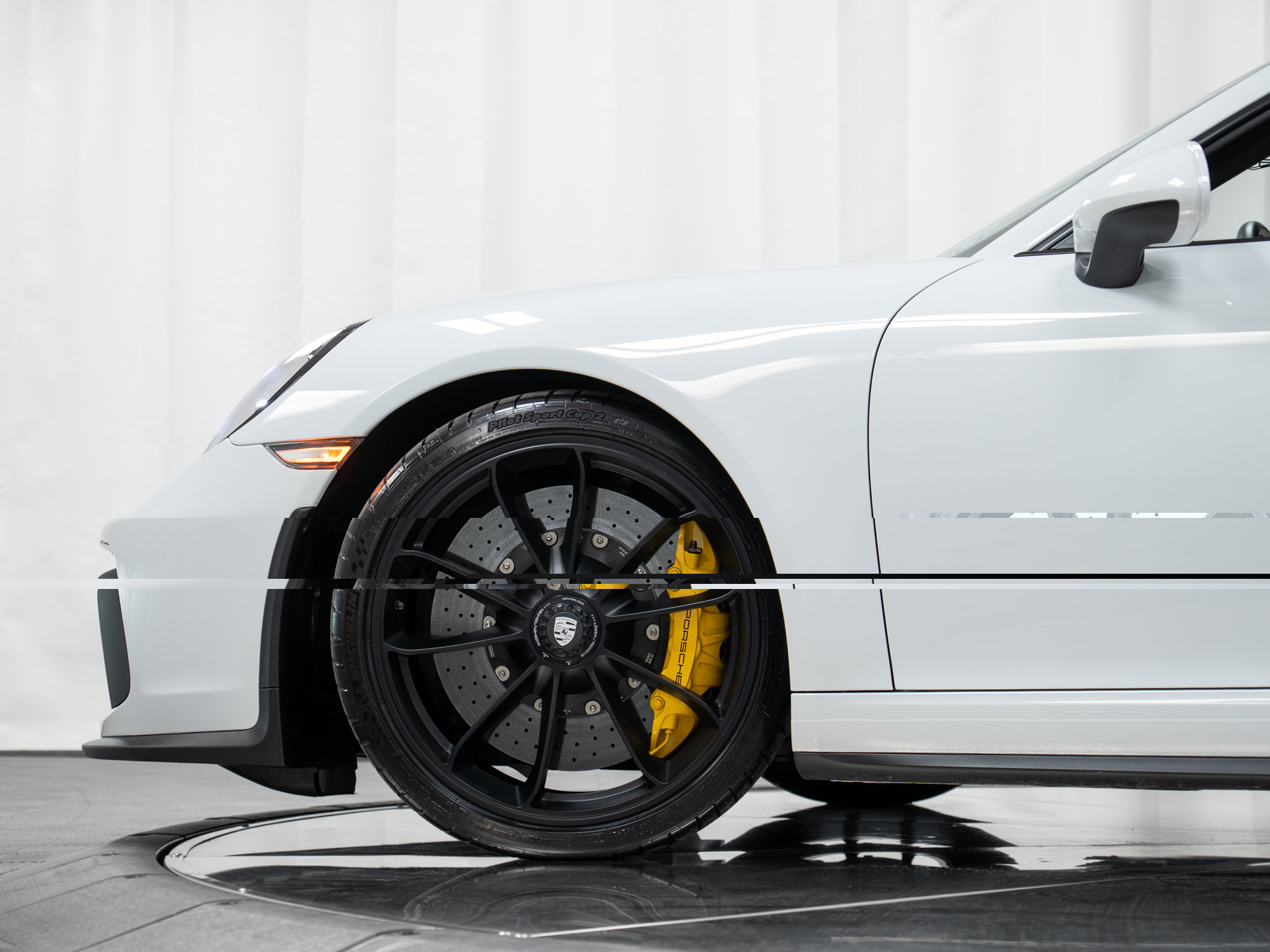 Certified 2018 Porsche 911 GT3 RWD image 45