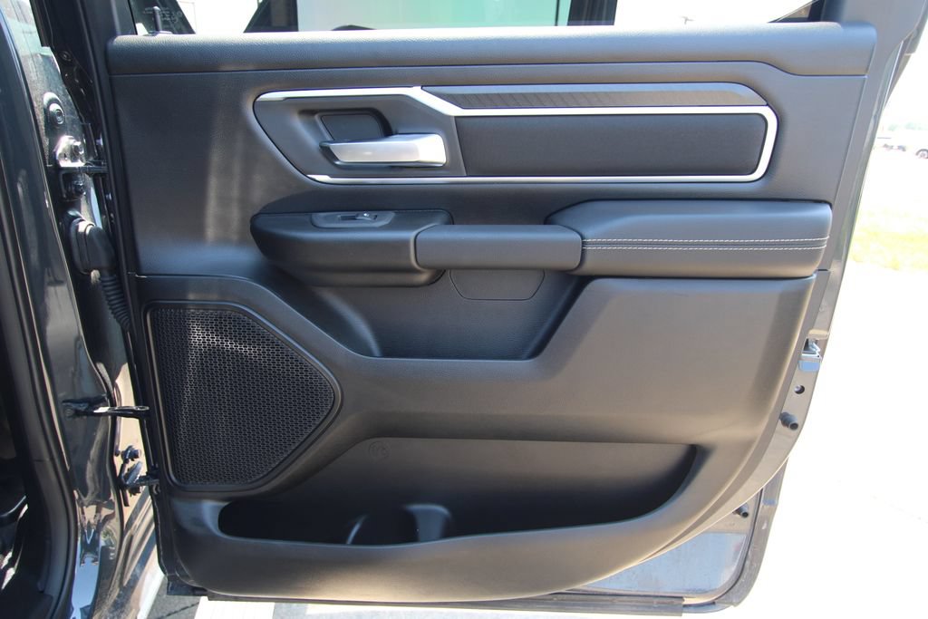 Used 2025 RAM 1500 Big Horn AWD/4WD image 42