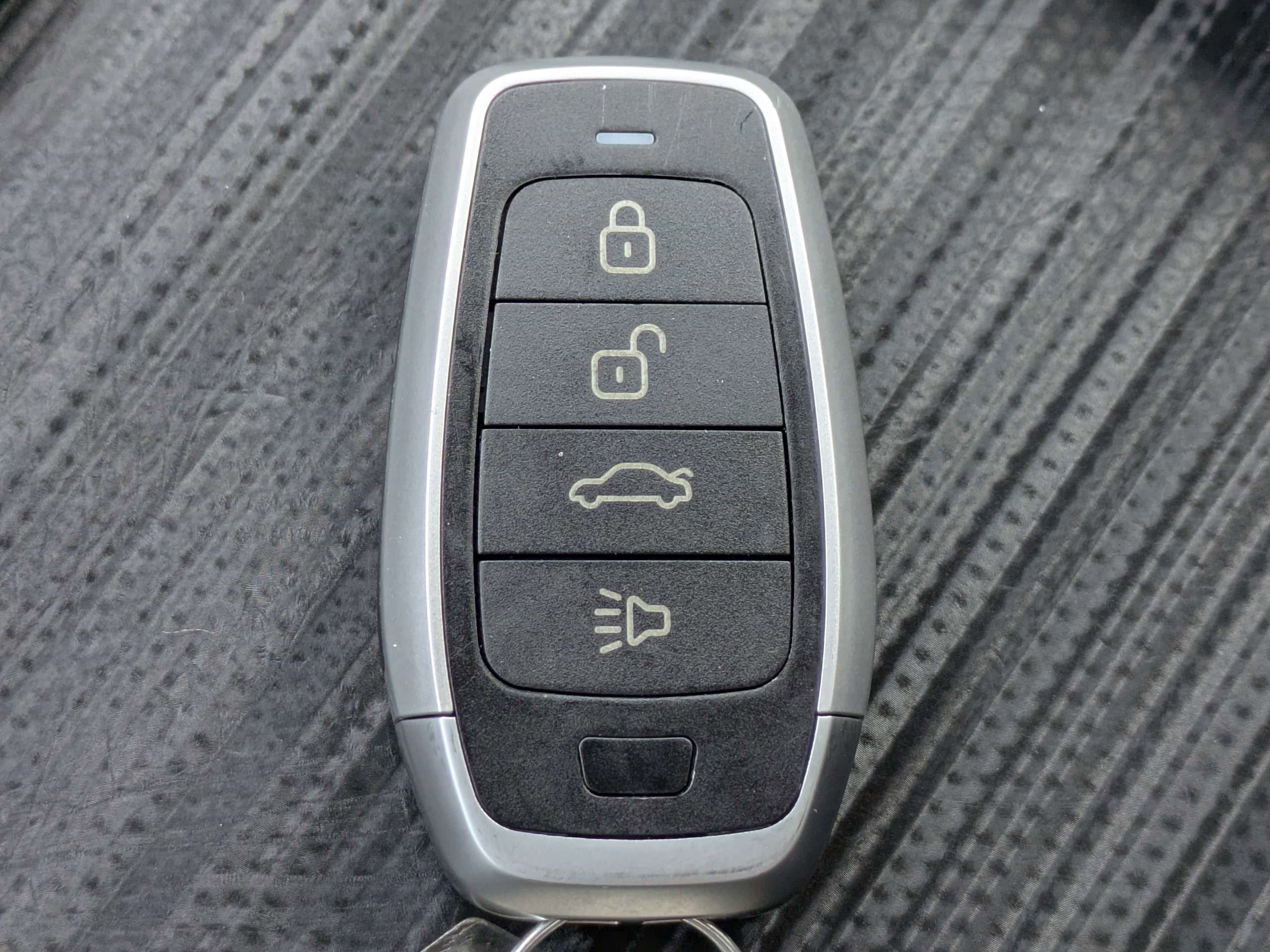 Used 2023 Honda Passport EX-L image 29