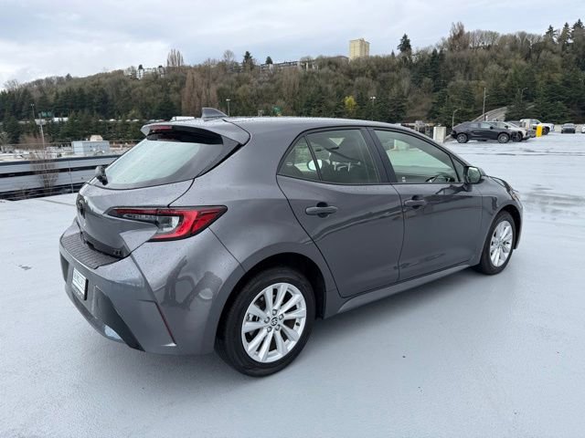Certified 2025 Toyota Corolla SE image 9