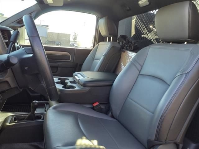 Used 2024 RAM 5500 Tradesman AWD/4WD image 15