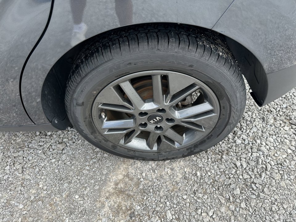 Used 2020 Kia Soul EX image 19