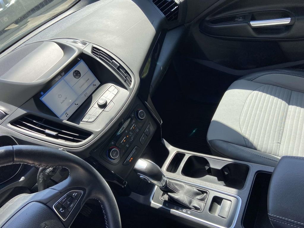 Used 2019 Ford Escape SE image 26