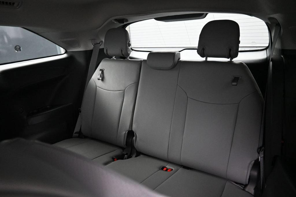 Certified 2025 Toyota Sienna XLE w/ XLE Plus Package AWD/4WD image 29