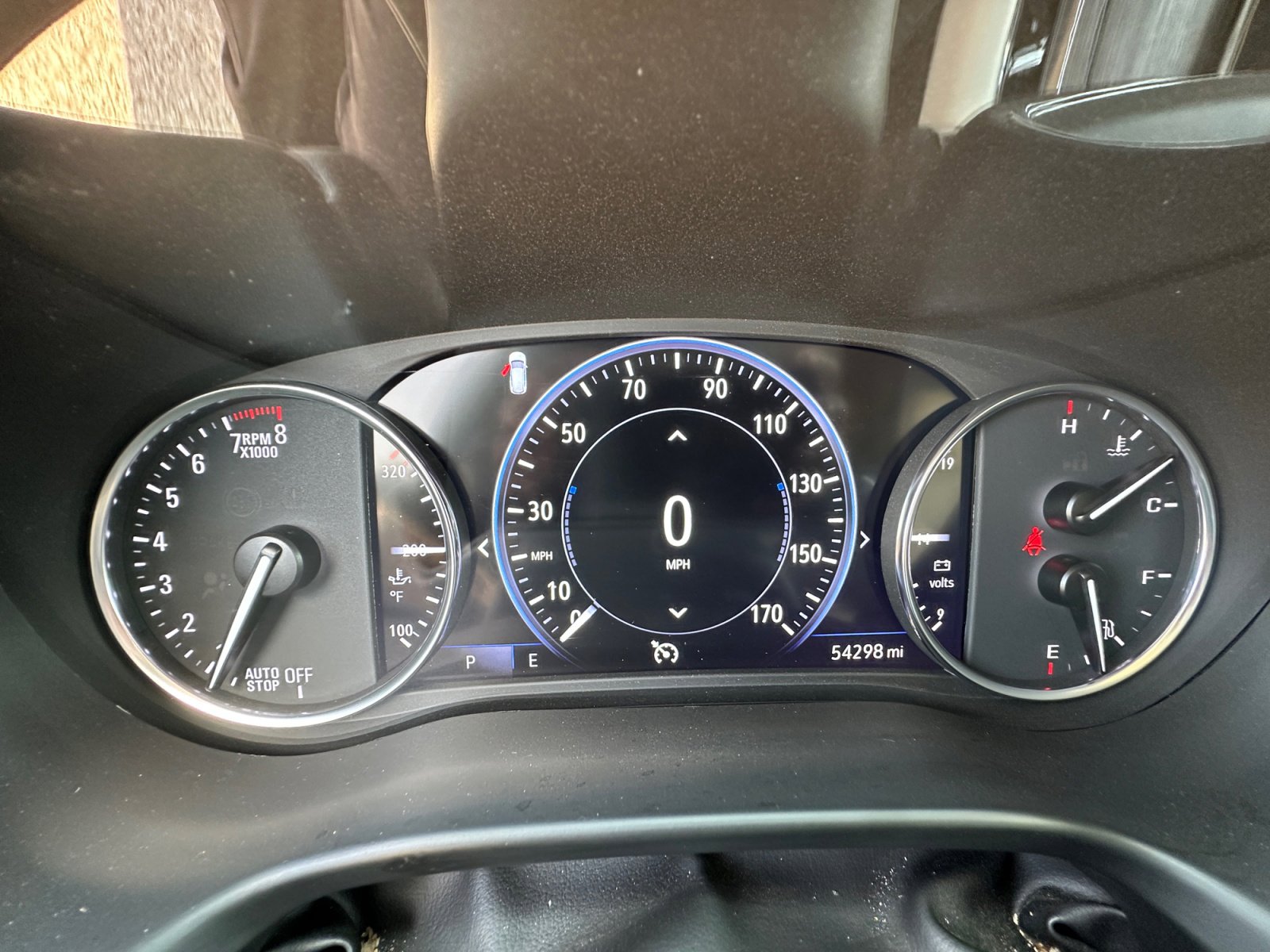 Used 2024 Buick Enclave Avenir w/ Avenir Technology Package image 2