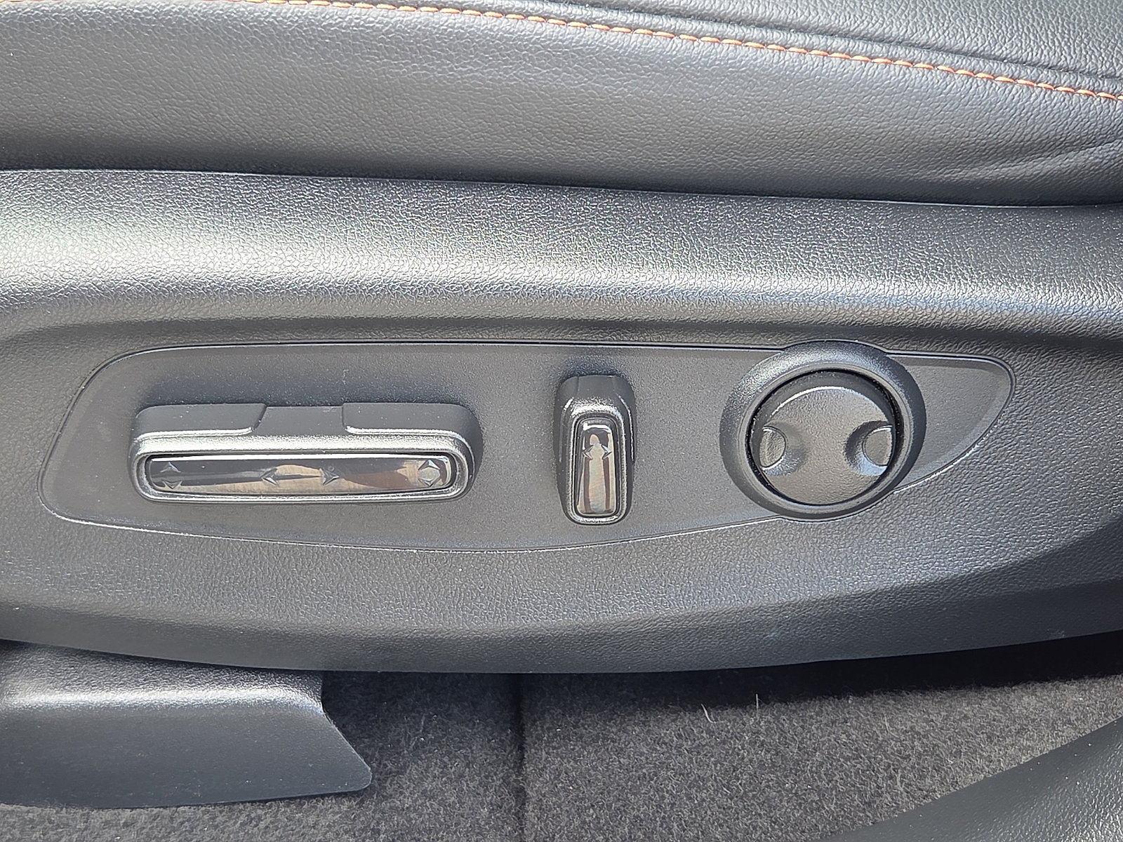 Used 2025 Honda CR-V Sport-L image 14