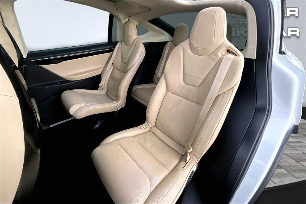 Used 2016 Tesla Model X 90D image 25