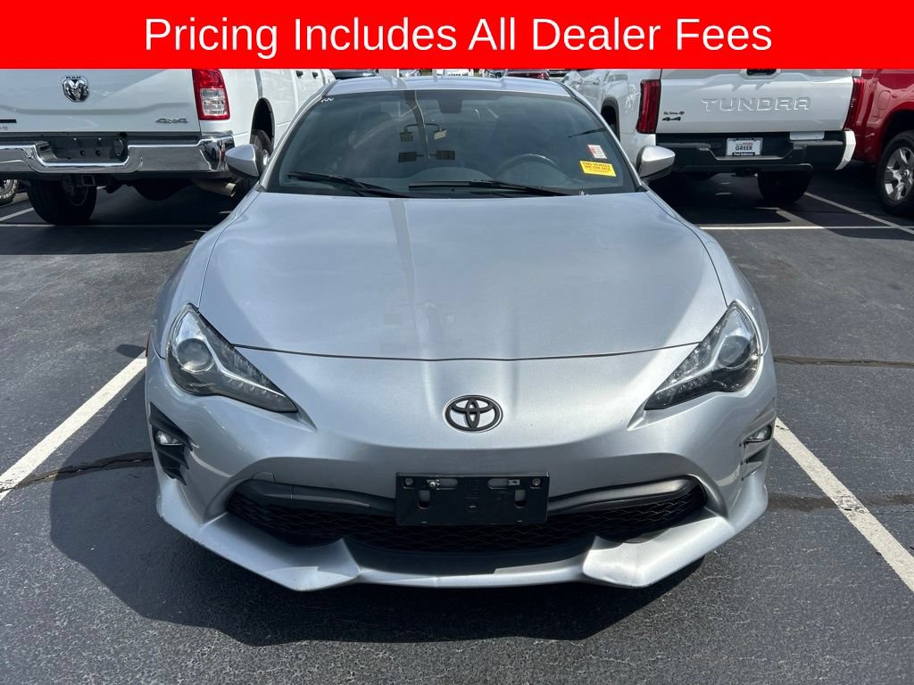 Used 2020 Toyota 86 RWD image 10