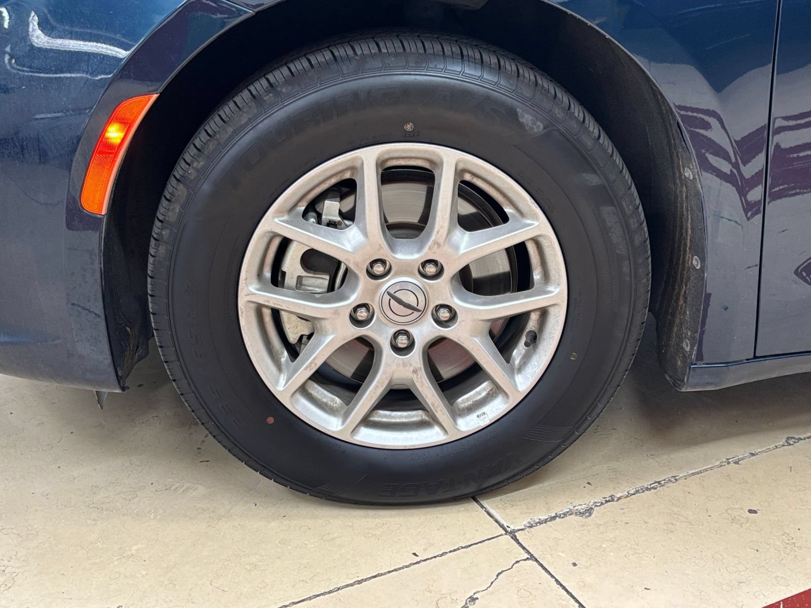 Used 2025 Chrysler Pacifica Select FWD image 32