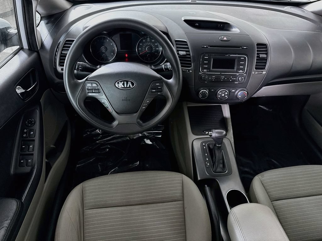 Used 2015 Kia Forte LX w/ Popular Package FWD image 3