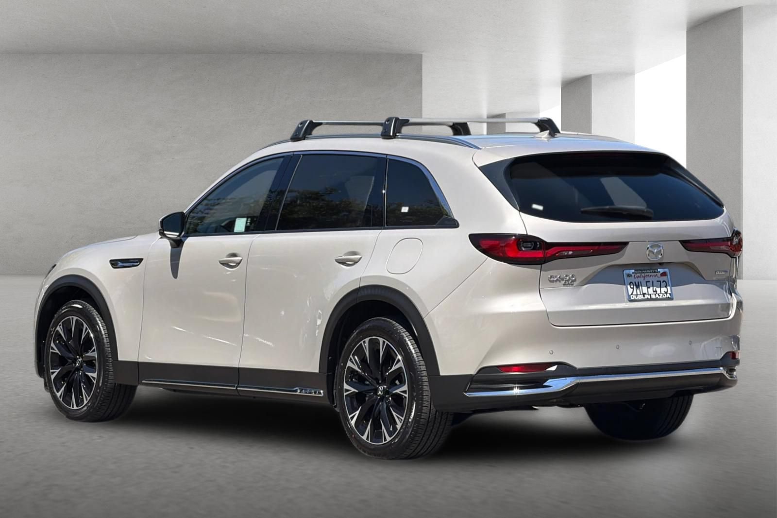 Certified 2024 MAZDA CX-90 Plug-In Hybrid w/ Premium Plus AWD/4WD image 6