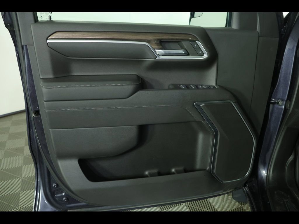 Used 2022 Chevrolet Silverado 1500 LT w/ All Star Edition Plus image 25