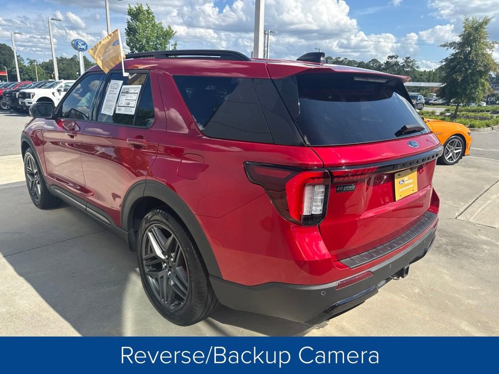 Used 2025 Ford Explorer ST-Line w/ Premium Package RWD image 5