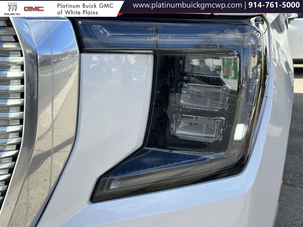 Used 2021 GMC Yukon XL Denali w/ LPO, Illumination Package image 10