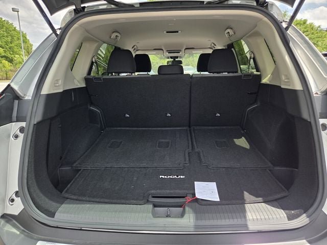 Used 2023 Nissan Rogue SV AWD/4WD image 31