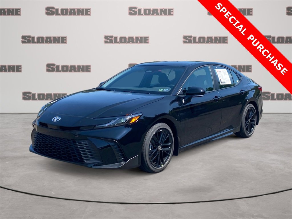 Used 2025 Toyota Camry SE