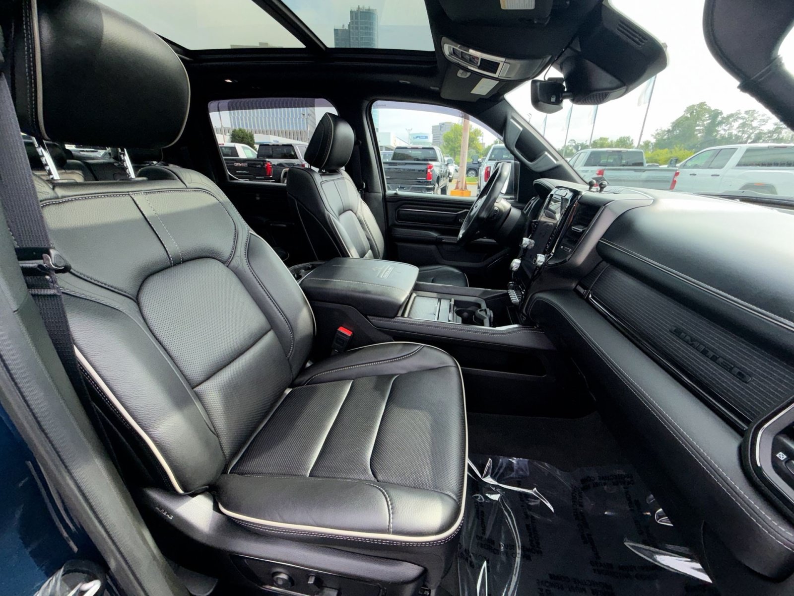 Used 2023 RAM 1500 Limited AWD/4WD image 28