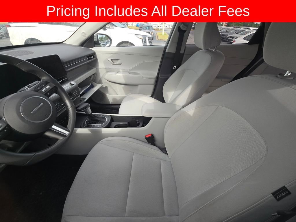 Used 2025 Hyundai Kona SEL AWD/4WD image 7