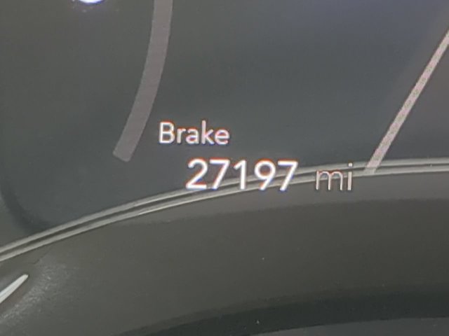 Used 2023 Chrysler Pacifica Pinnacle FWD image 36