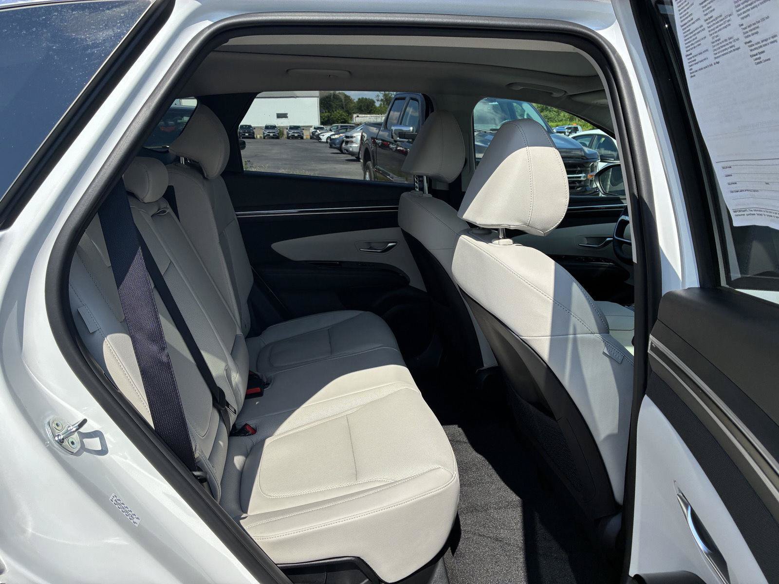 Used 2024 Hyundai Tucson Limited AWD/4WD image 13
