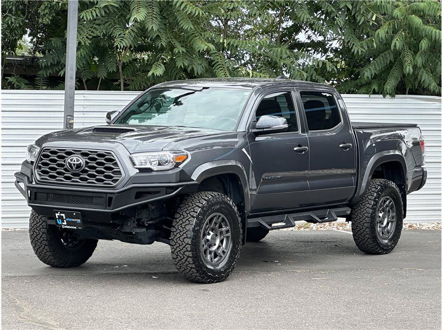 Used 2022 Toyota Tacoma TRD Sport w/ Technology Package AWD/4WD image 6