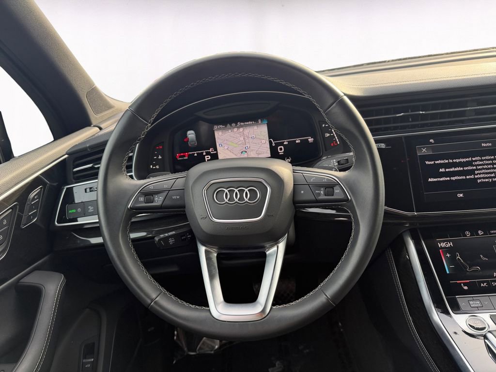 Used 2025 Audi Q7 3.0T Premium Plus image 12
