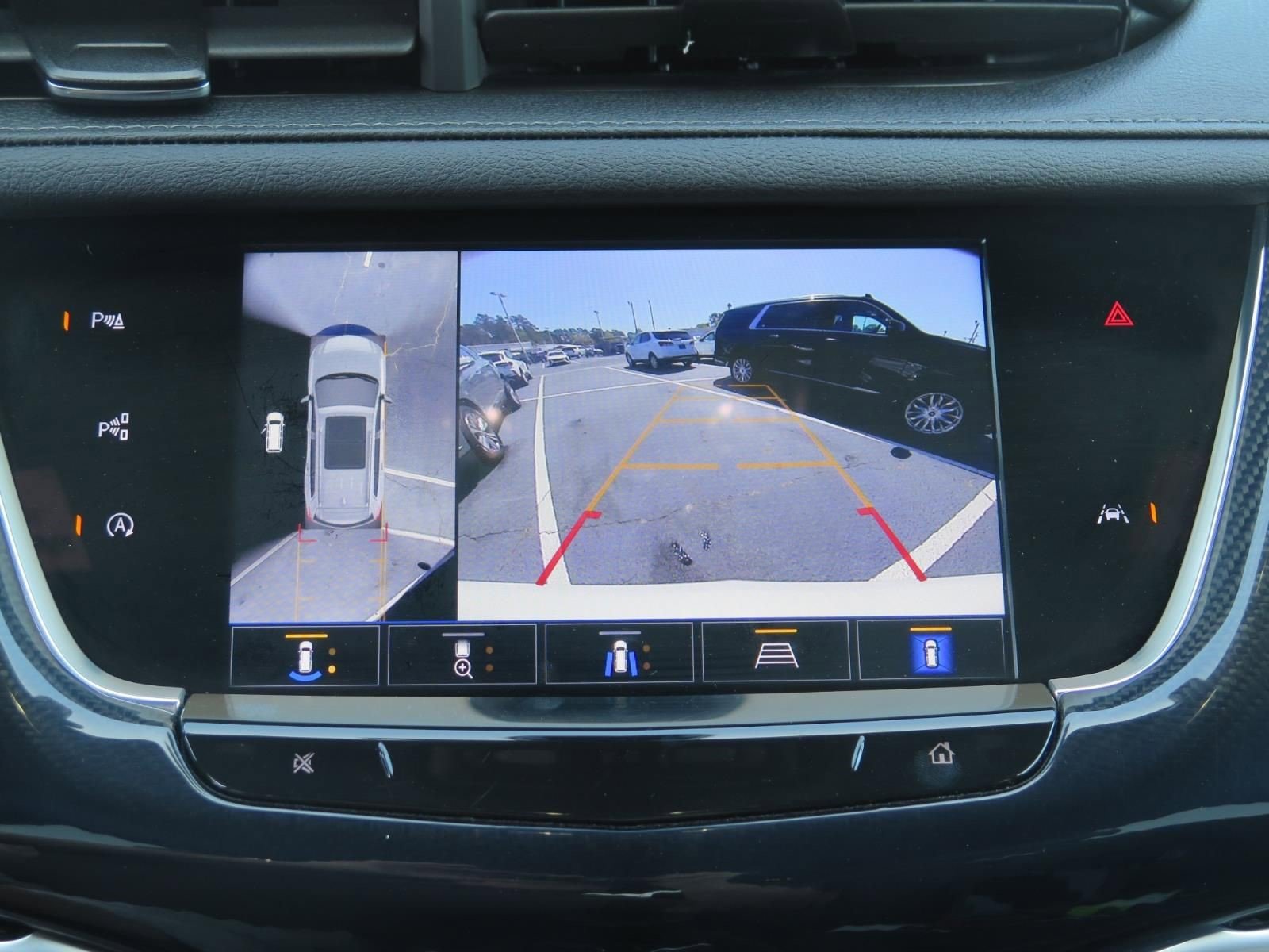 Certified 2024 Cadillac XT6 Sport w/ LPO, Onyx Lite Package image 19