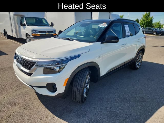 Used 2022 Kia Seltos S AWD/4WD image 3