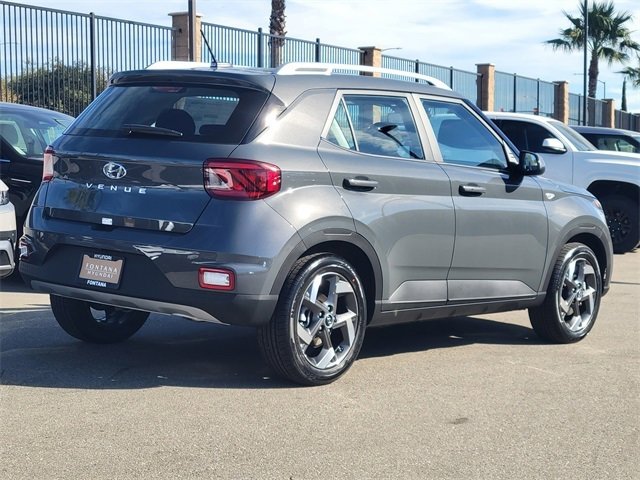 New 2026 Hyundai Venue SEL image 2