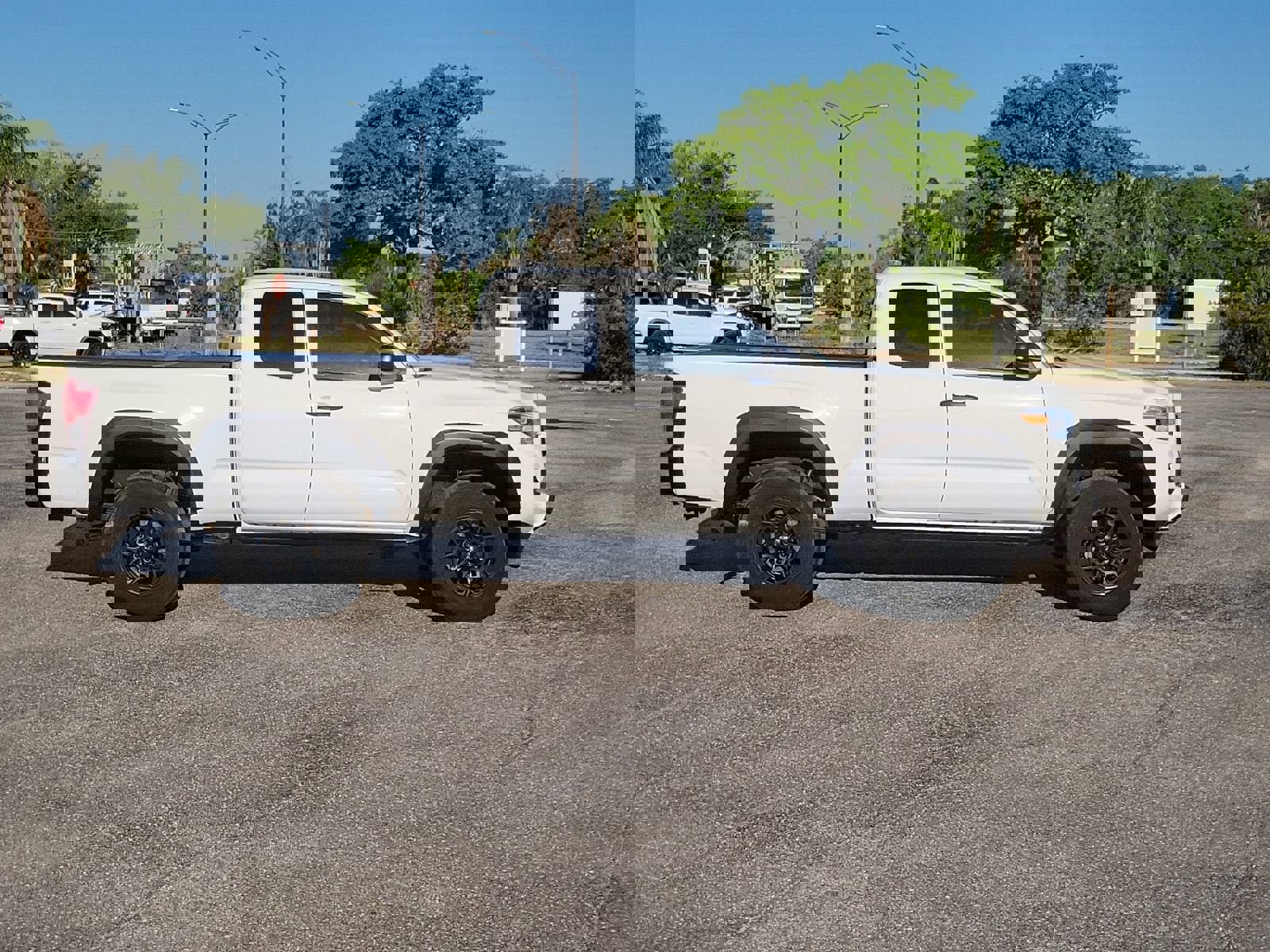 Used 2022 Toyota Tacoma SR w/ SX Package image 4