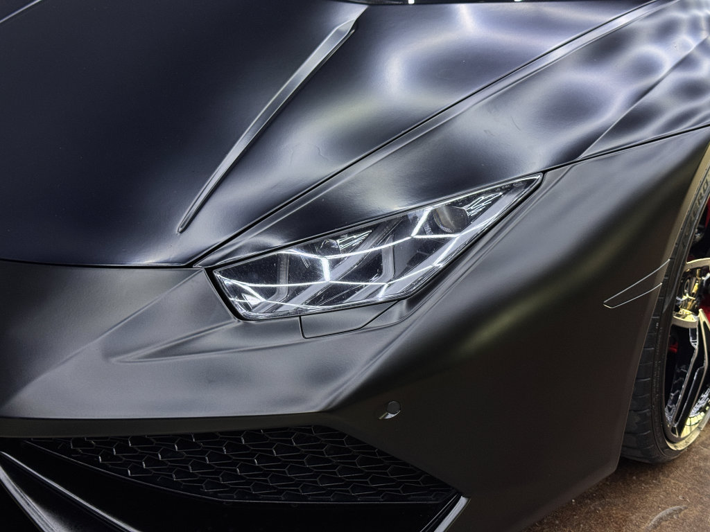Used 2017 Lamborghini Huracan LP 610-4 AWD/4WD image 4