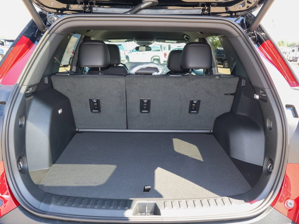 New 2027 GMC Terrain Elevation w/ Elevation Premium Package AWD/4WD image 5