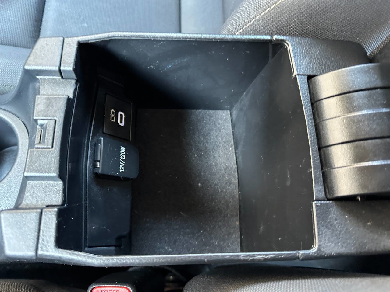 Used 2023 Toyota Corolla LE image 44