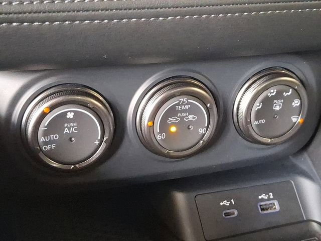 Used 2024 Nissan Z Performance w/ Floor Mat Package image 13