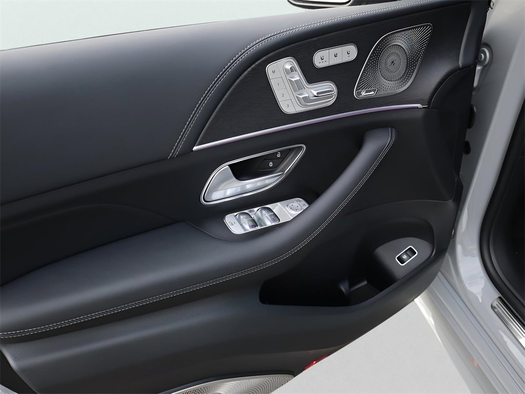 New 2026 Mercedes-Benz GLS 450 4MATIC image 28
