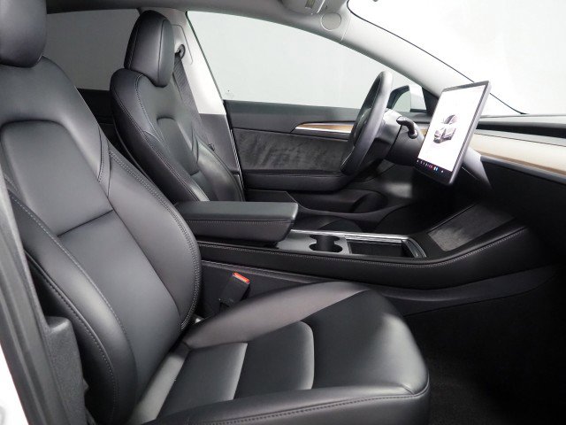 Used 2023 Tesla Model 3 image 16