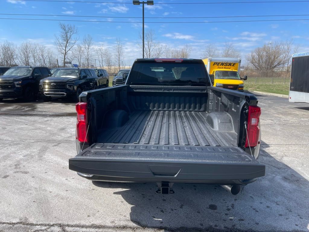 New 2026 Chevrolet Silverado 3500 W/T image 26