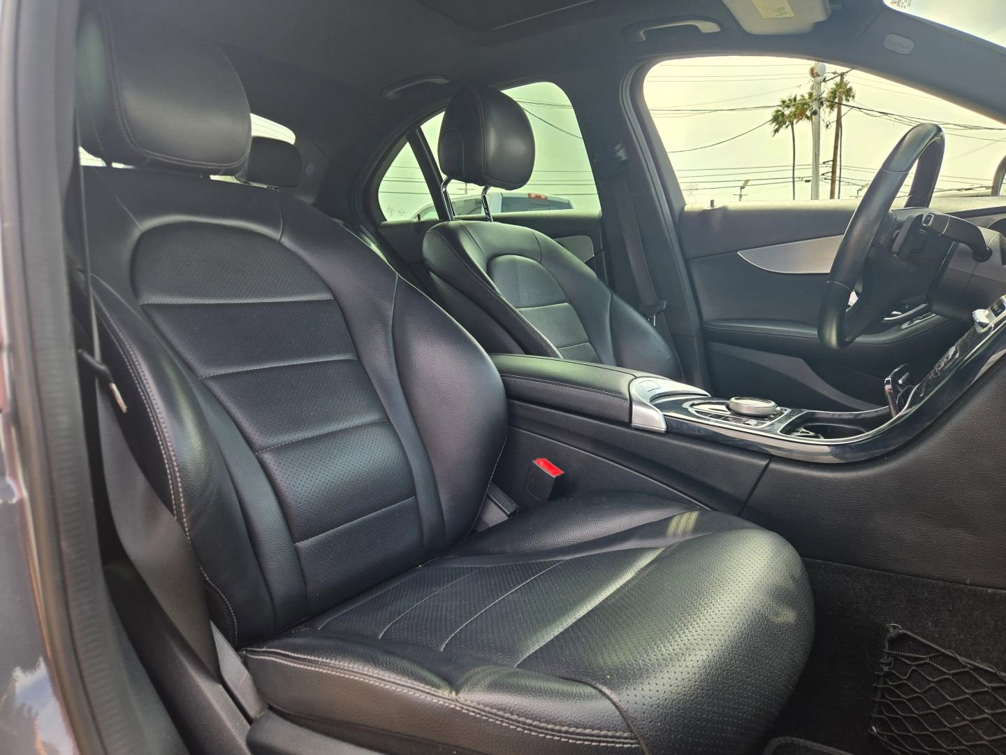 Used 2018 Mercedes-Benz C 300 Sedan image 15