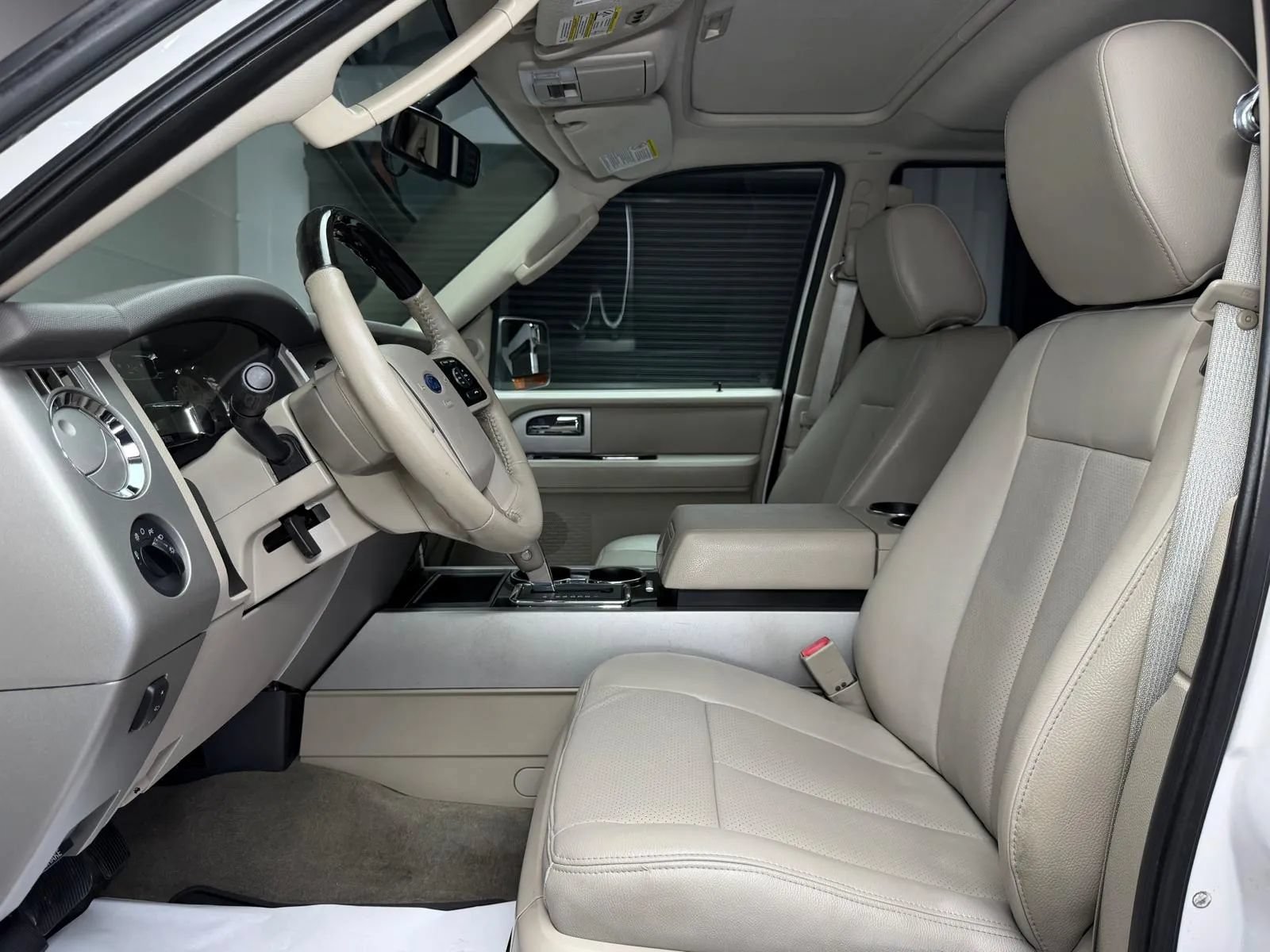 Used 2012 Ford Expedition EL Limited AWD/4WD image 32