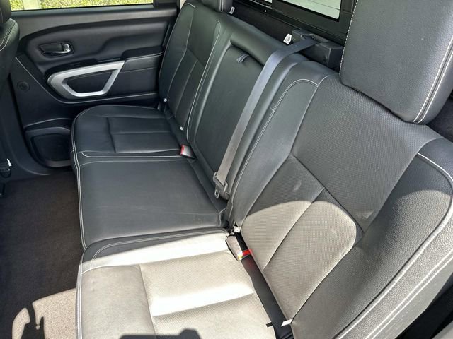 Used 2018 Nissan Titan PRO-4X w/ Pro-4x Convenience Package image 12