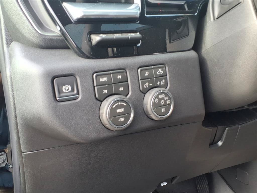 New 2026 Chevrolet Silverado 2500 High Country w/ Midnight Edition AWD/4WD image 15