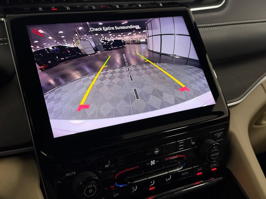 Certified 2024 Jeep Grand Cherokee Limited RWD image 18