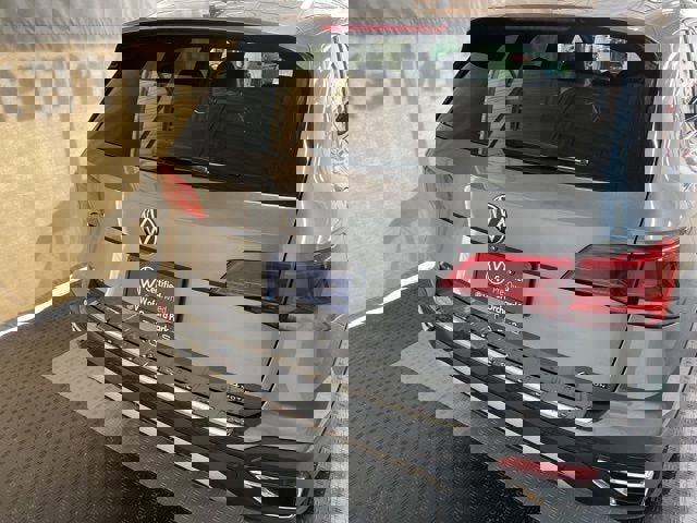 Certified 2023 Volkswagen Taos SE w/ Panoramic Sunroof Package image 4